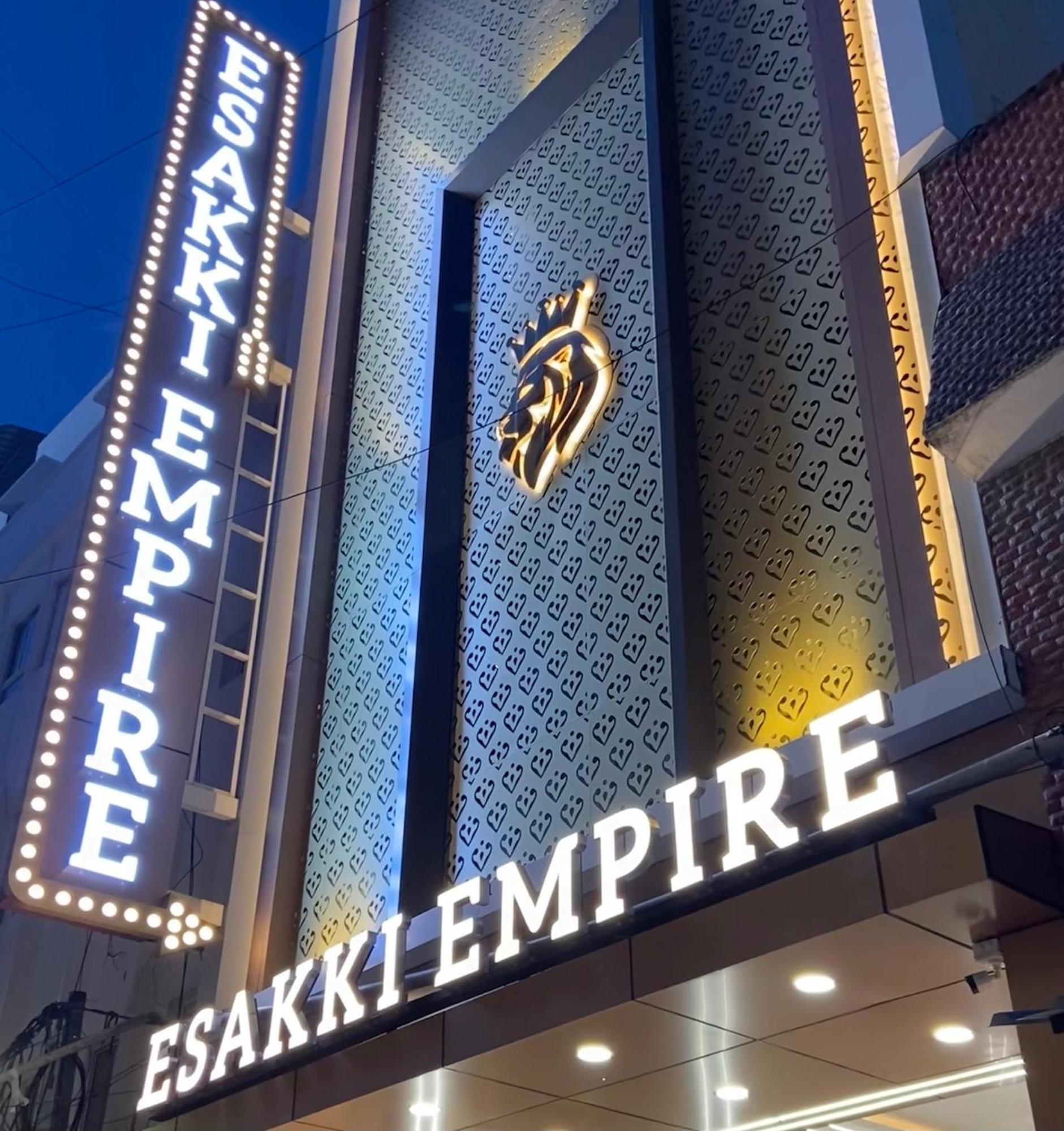 Esakki Empire Hotel Chennai Bagian luar foto